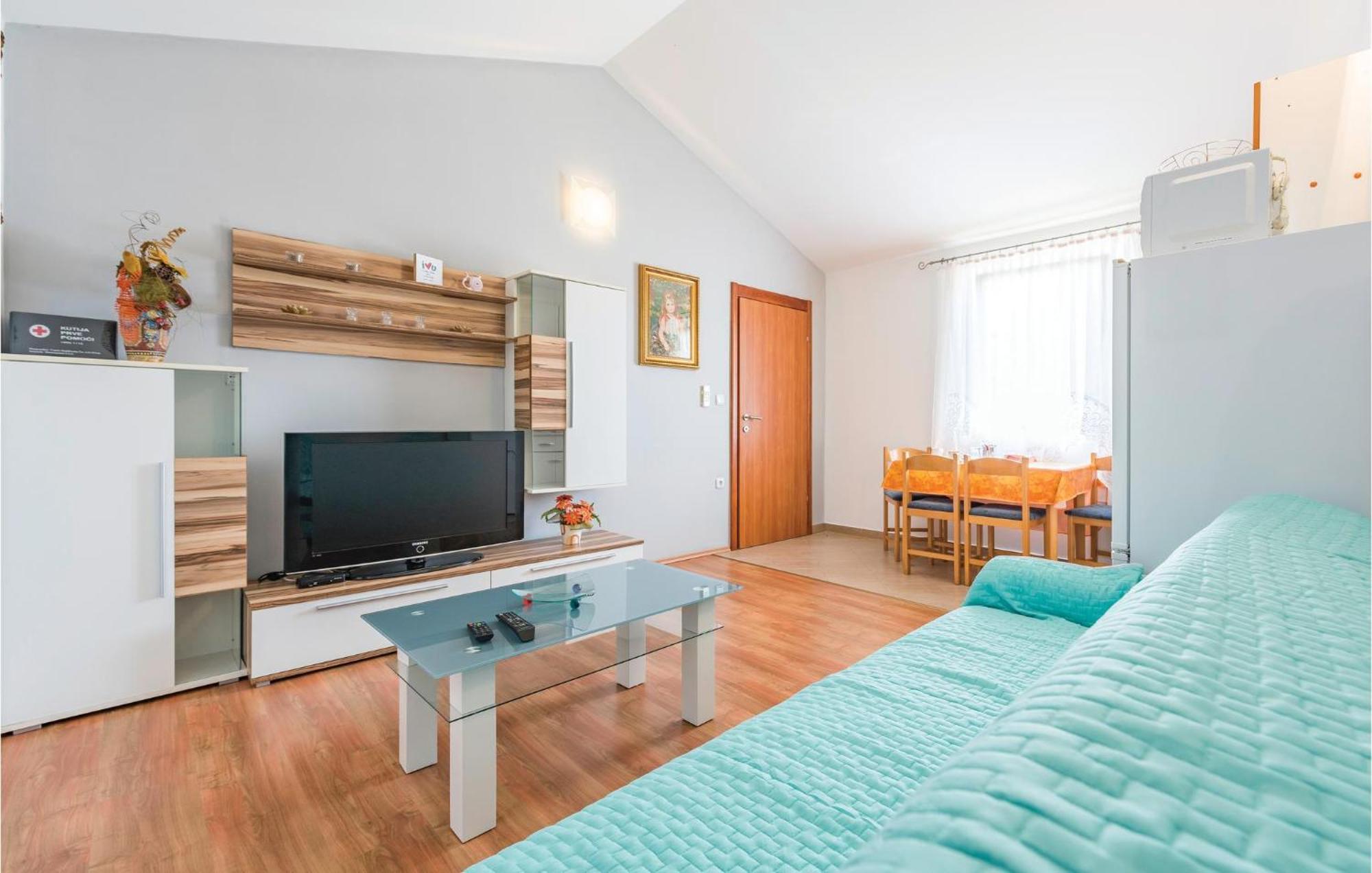 Awesome Home In Zminj With Wifi Žminj Exterior foto