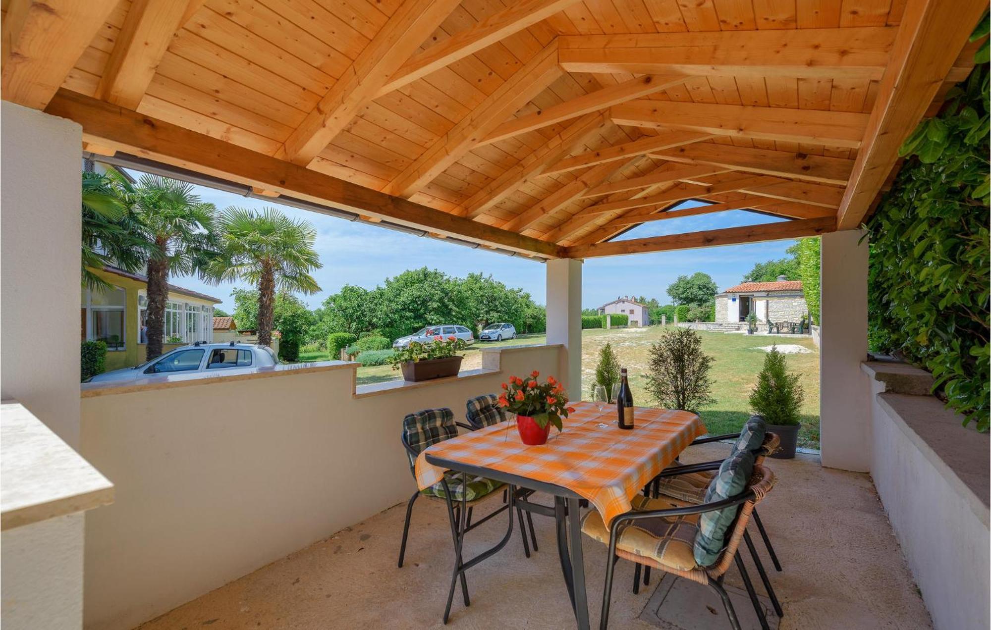 Awesome Home In Zminj With Wifi Žminj Exterior foto