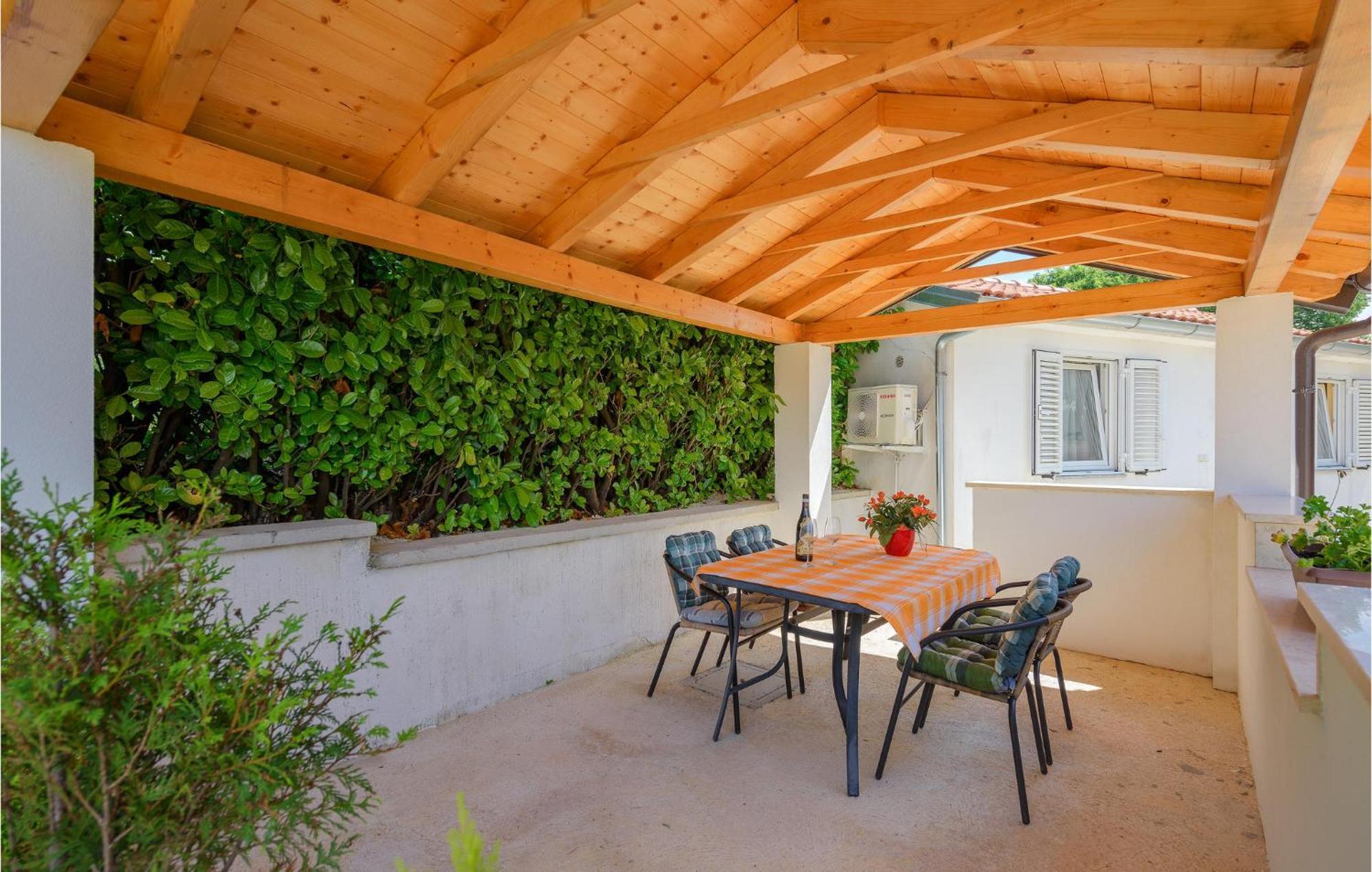 Awesome Home In Zminj With Wifi Žminj Exterior foto